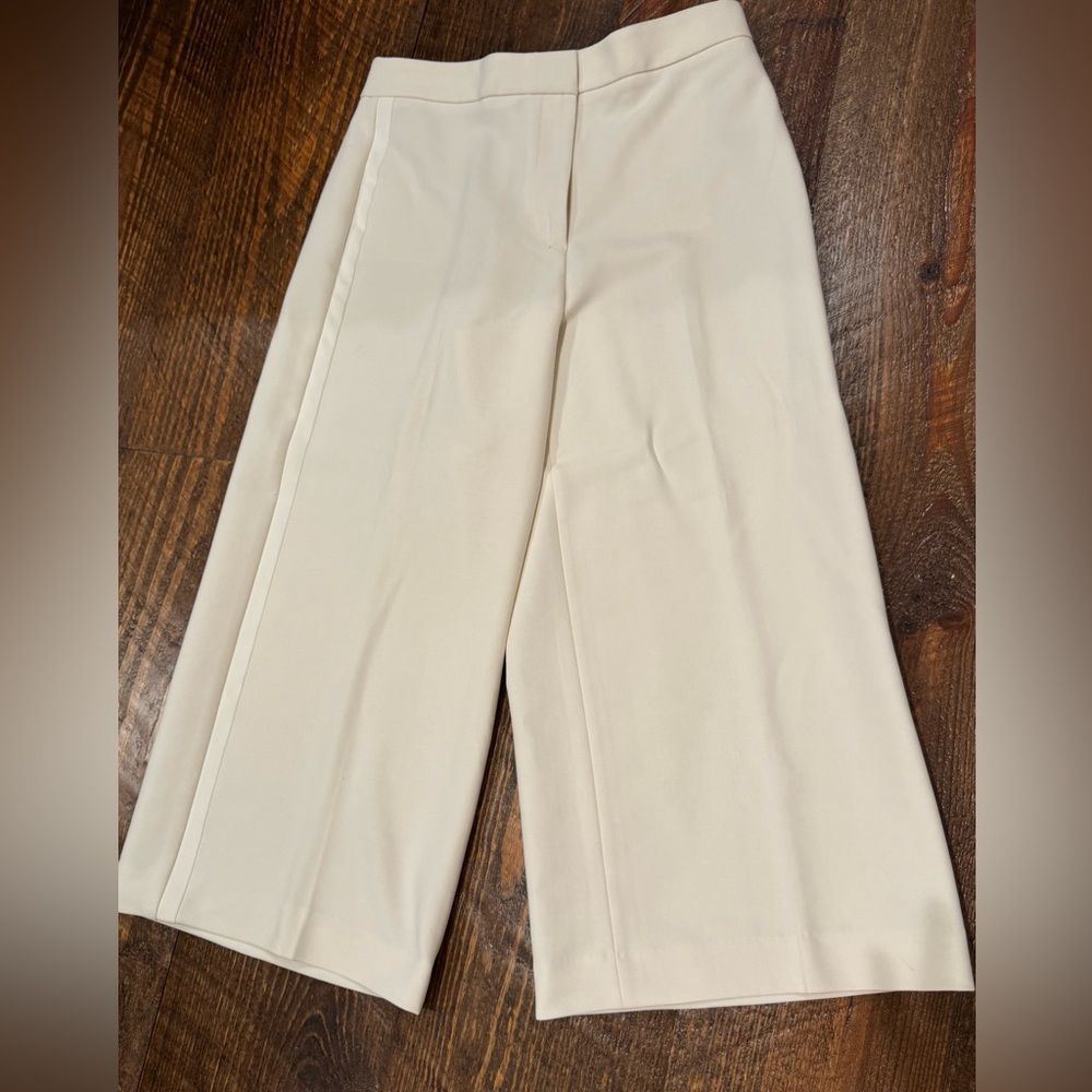 Ann Taylor Winter White Wide Leg Crop